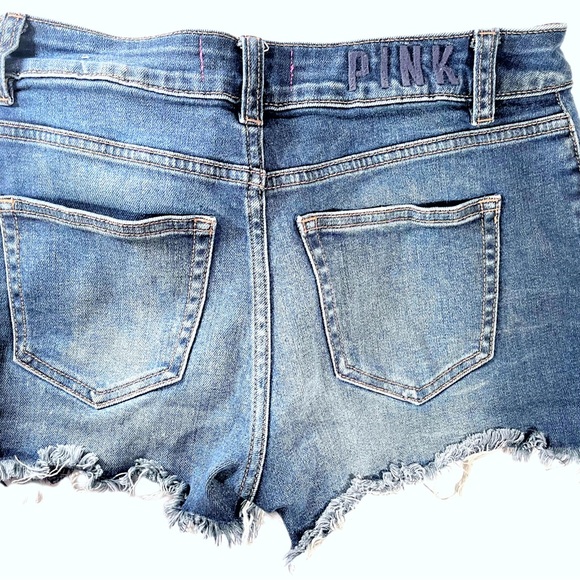 PINK DENIM HIGHWAISTED CUTOFF SHORTS SIZE 4. - Picture 2 of 5
